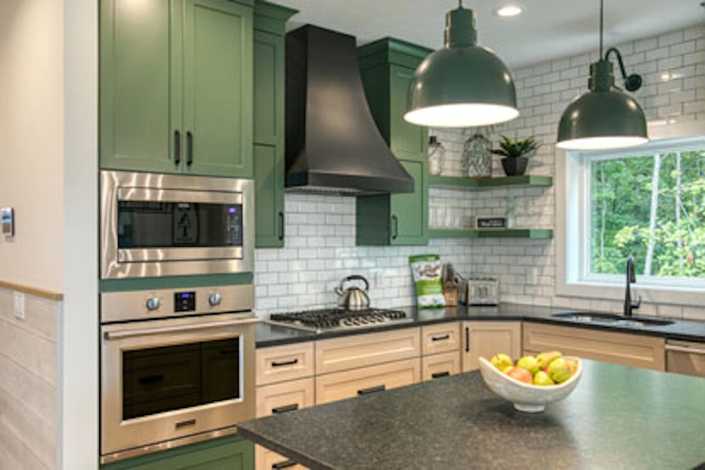 lakemoregreen-kitchen